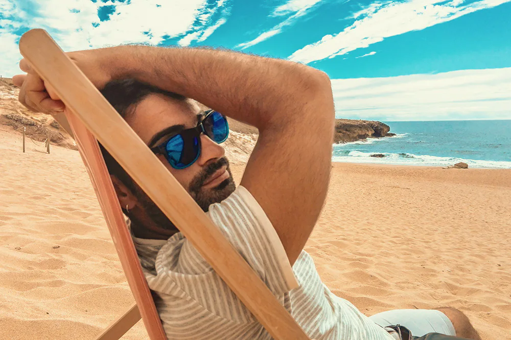Andrea Barba (the author) on a beach, in Portugal